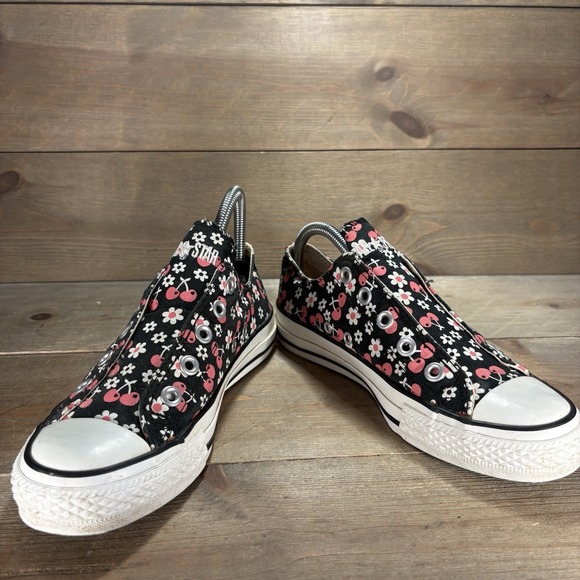 converse all star chuck taylor womens size 6 shoes black pink cherry floral - Picture 3 of 9